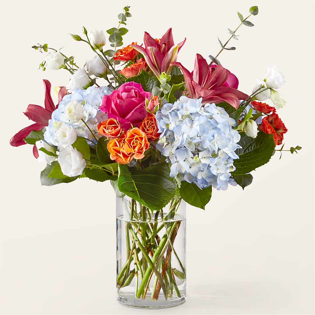 Awestruck Luxury Bouquet – Trail Florist Incorporated, Trail BC