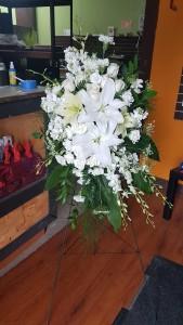 Standing Spray Garden of Eden –  Trail Florist Incorporated, Trail BC