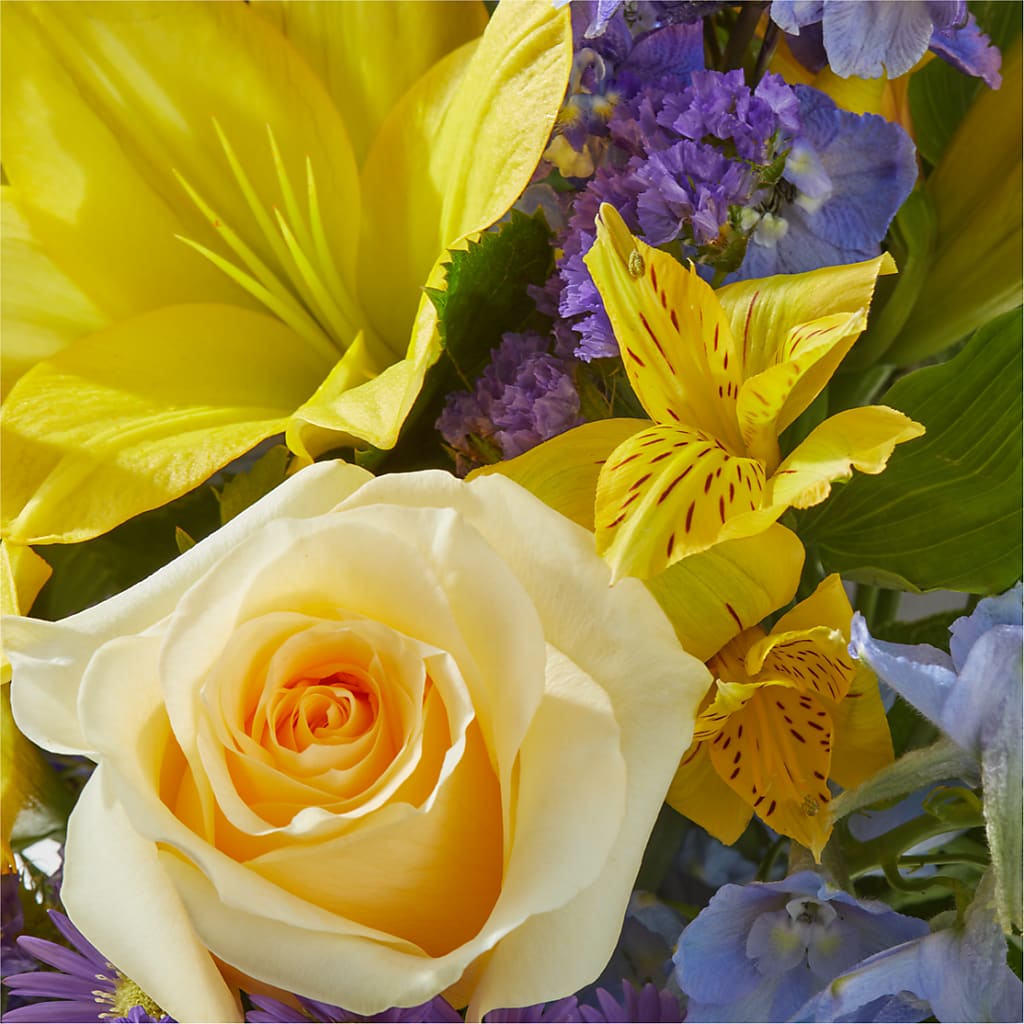 Limoncello Bouquet –  Trail Florist Incorporated, Trail BC