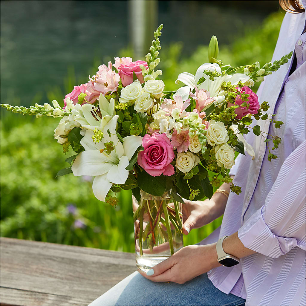 Fondly Bouquet –  Trail Florist Incorporated, Trail BC