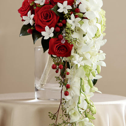 Here Comes the Bride Bouquet –  Trail Florist Incorporated, Trail BC